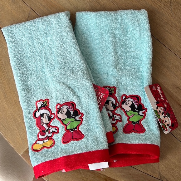 Disney Bath Christmas Mickey Mouse And Minnie Mouse Hand Towels